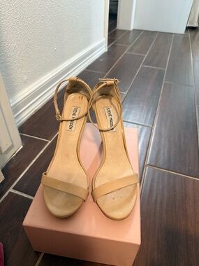 Steve Madden Beige Ankle-Strap Block Heel Sandals